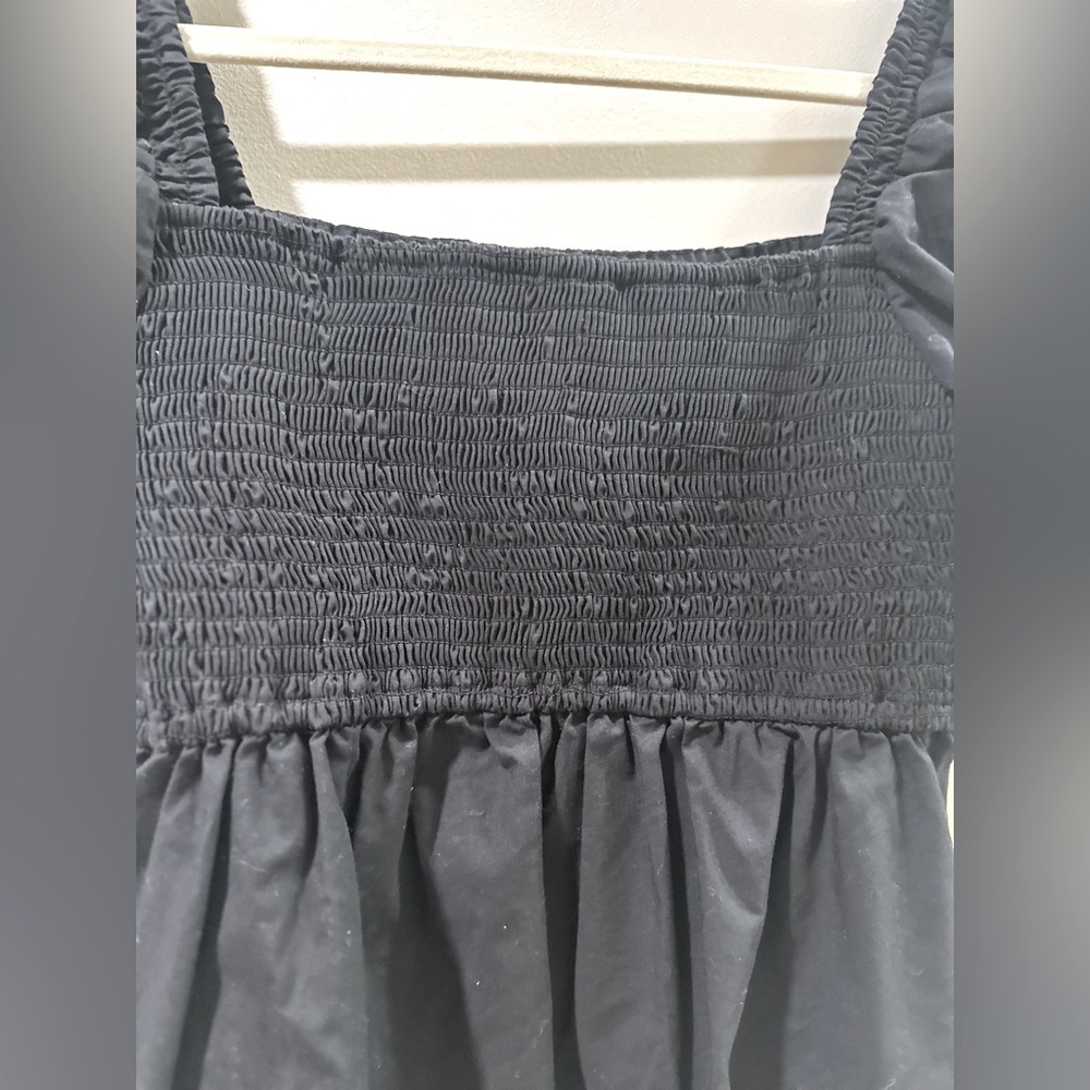 Abercrombie black Smocked  babydoll top - Picture 4 of 4